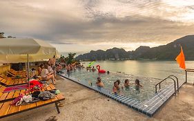 Phuphaya Seaview Resort - Adult Only